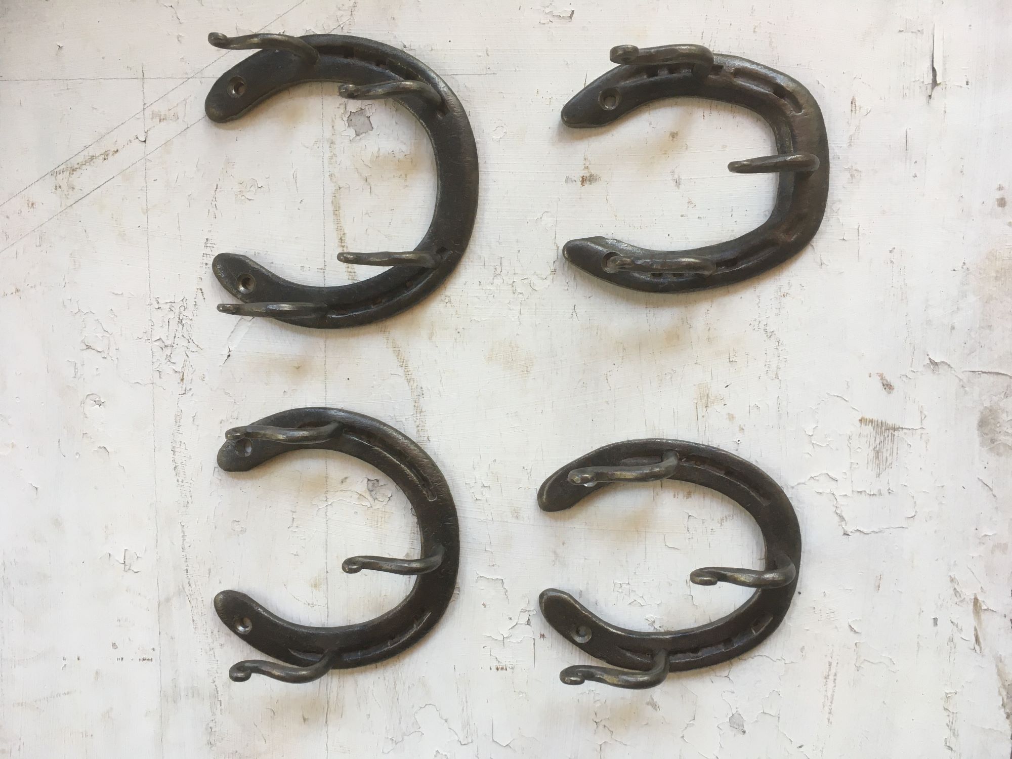 Horseshoehooks